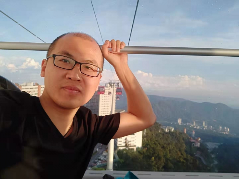 李國亮照片2.jpg